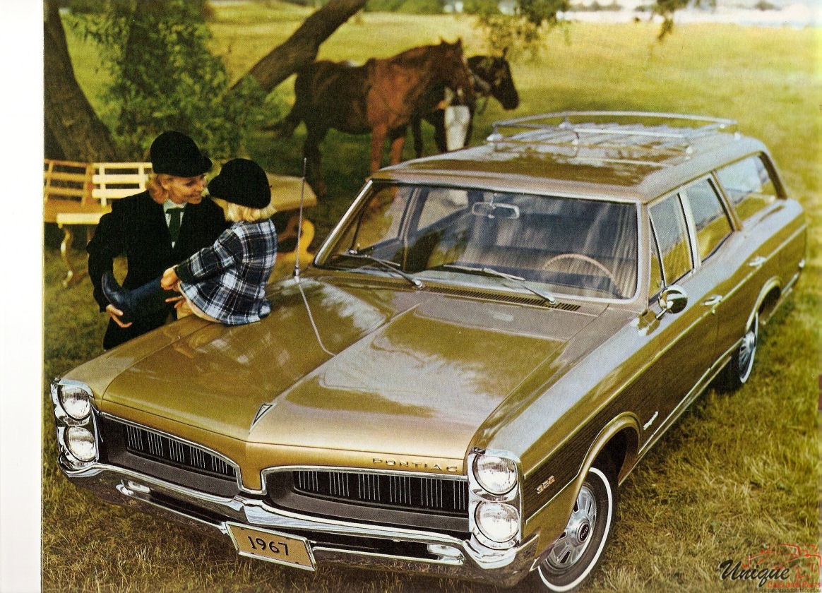 1967 Pontiac Wagons Brochure Page 4